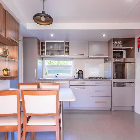 Le Mediterraneen Frejus