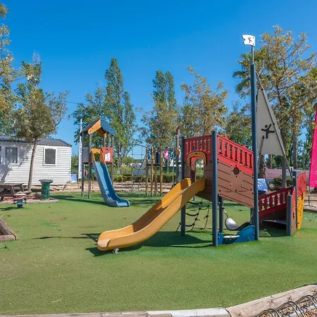 Le Mediterraneen 캠프장 Fréjus