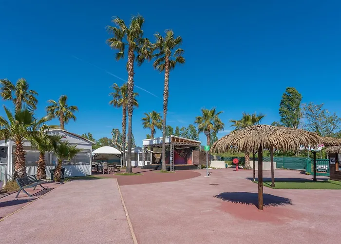 Le Mediterranéen Camping *